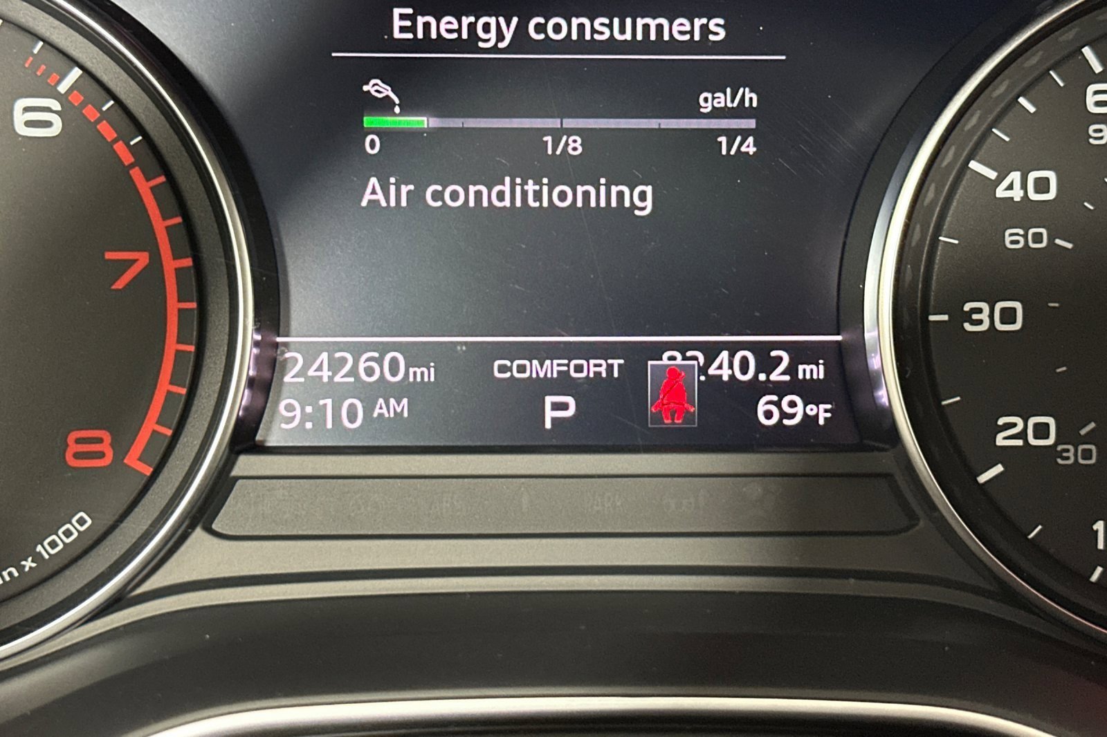 Used 2024 Audi A4 2.0T Premium w/ Convenience Package image 21