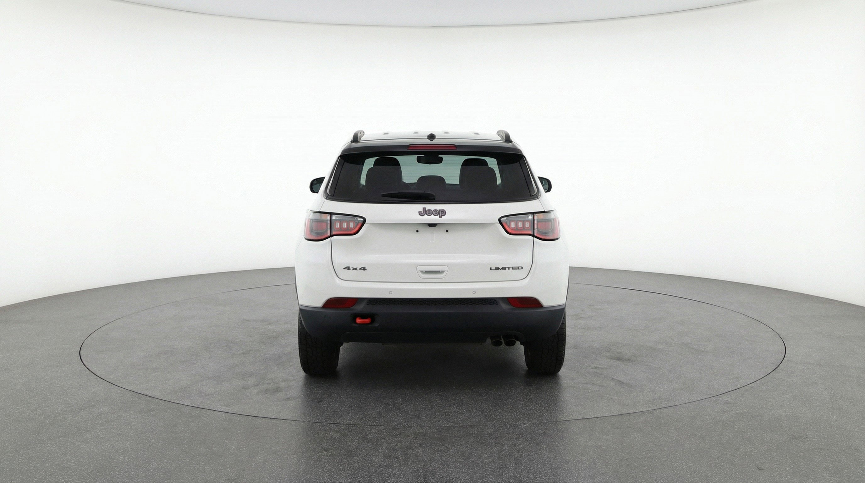 Used 2025 Jeep Compass Trailhawk AWD/4WD image 7
