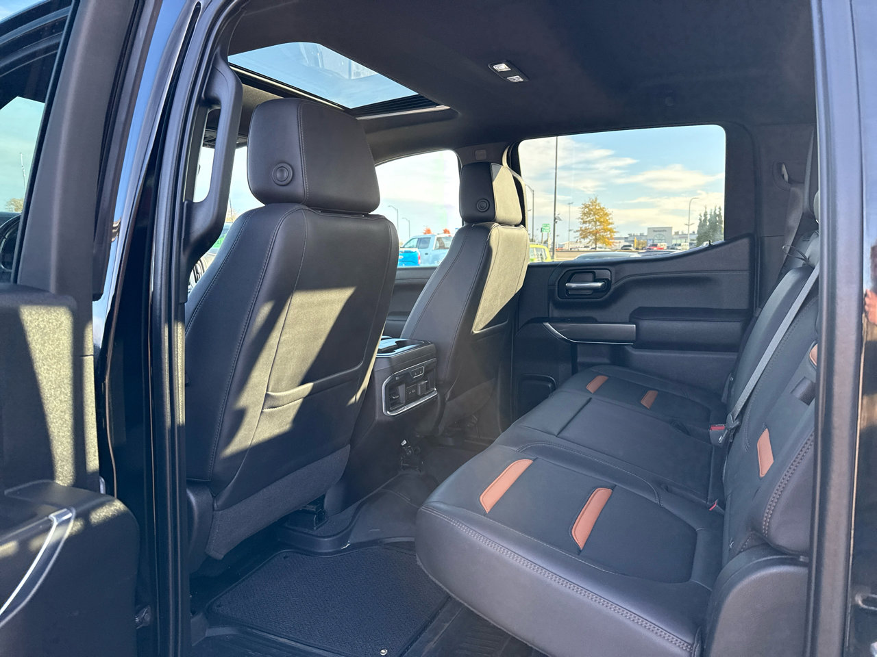 Used 2021 GMC Sierra 1500 AT4 w/ AT4 Value Package image 32