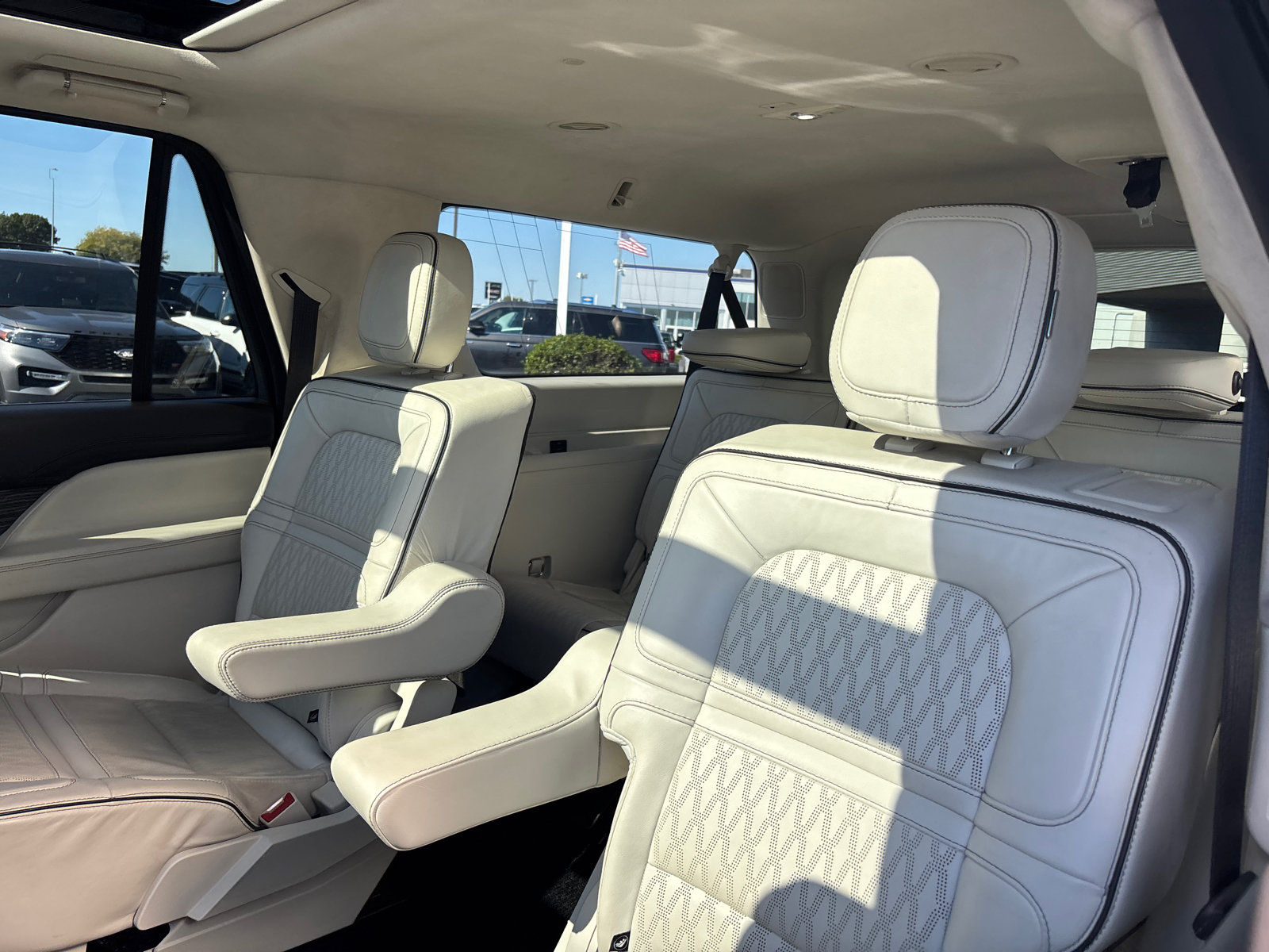 Used 2023 Lincoln Navigator L Black Label AWD/4WD image 25