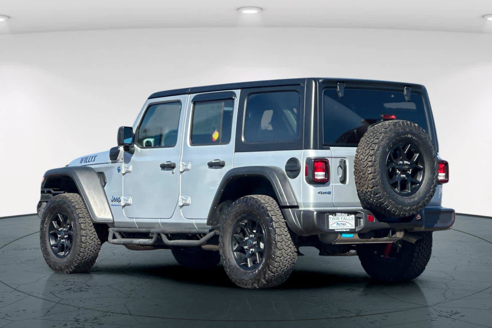 Used 2024 Jeep Wrangler Unlimited AWD/4WD image 8