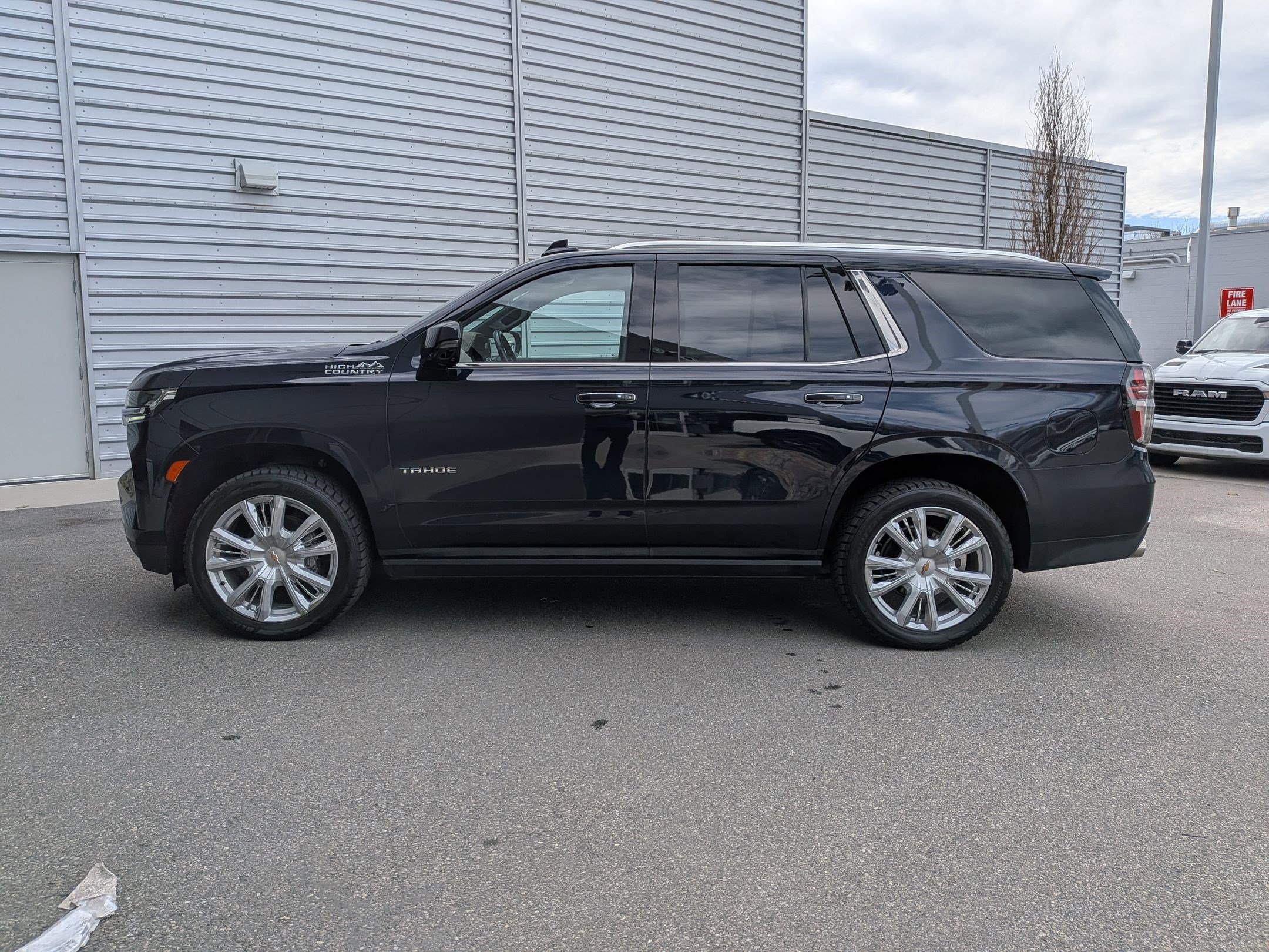 Used 2021 Chevrolet Tahoe High Country AWD/4WD image 8