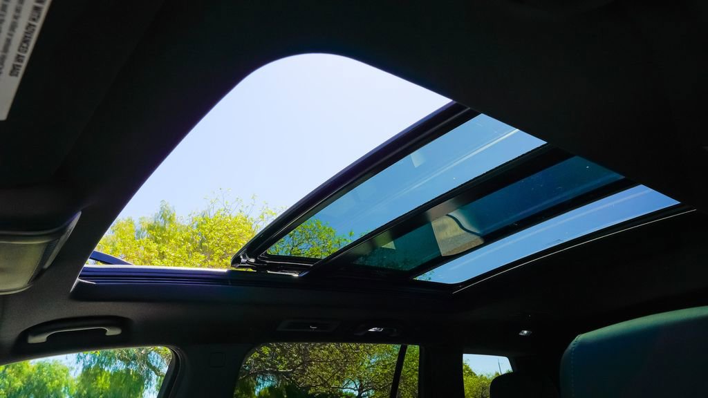 Certified 2025 Cadillac XT6 Premium Luxury w/ Technology Package image 25