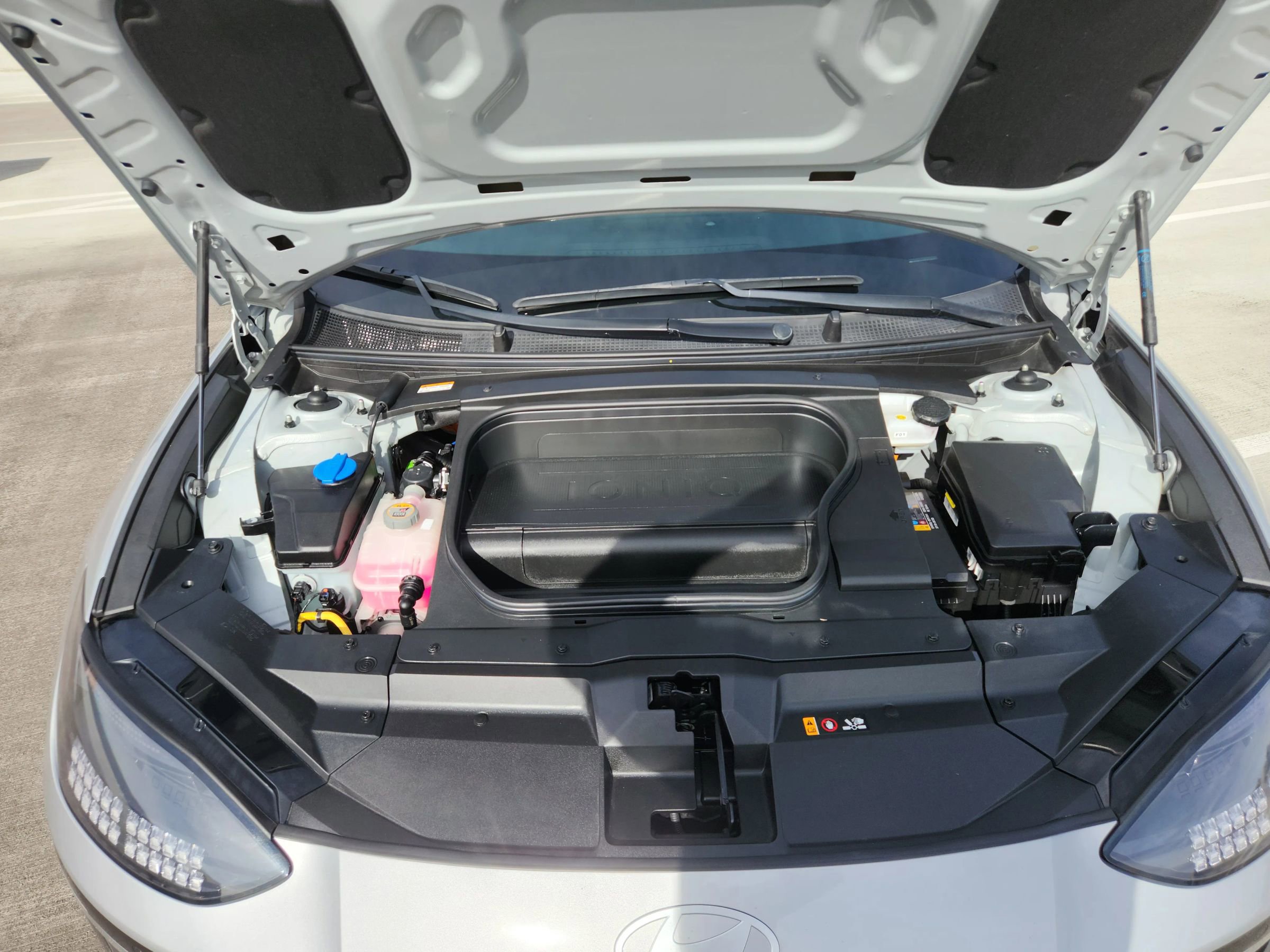 Used 2023 Hyundai Ioniq 6 SEL image 35