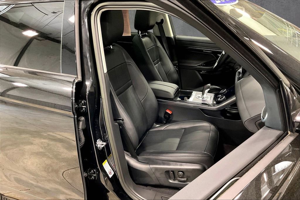 Used 2023 Land Rover Range Rover Evoque SE AWD/4WD image 29
