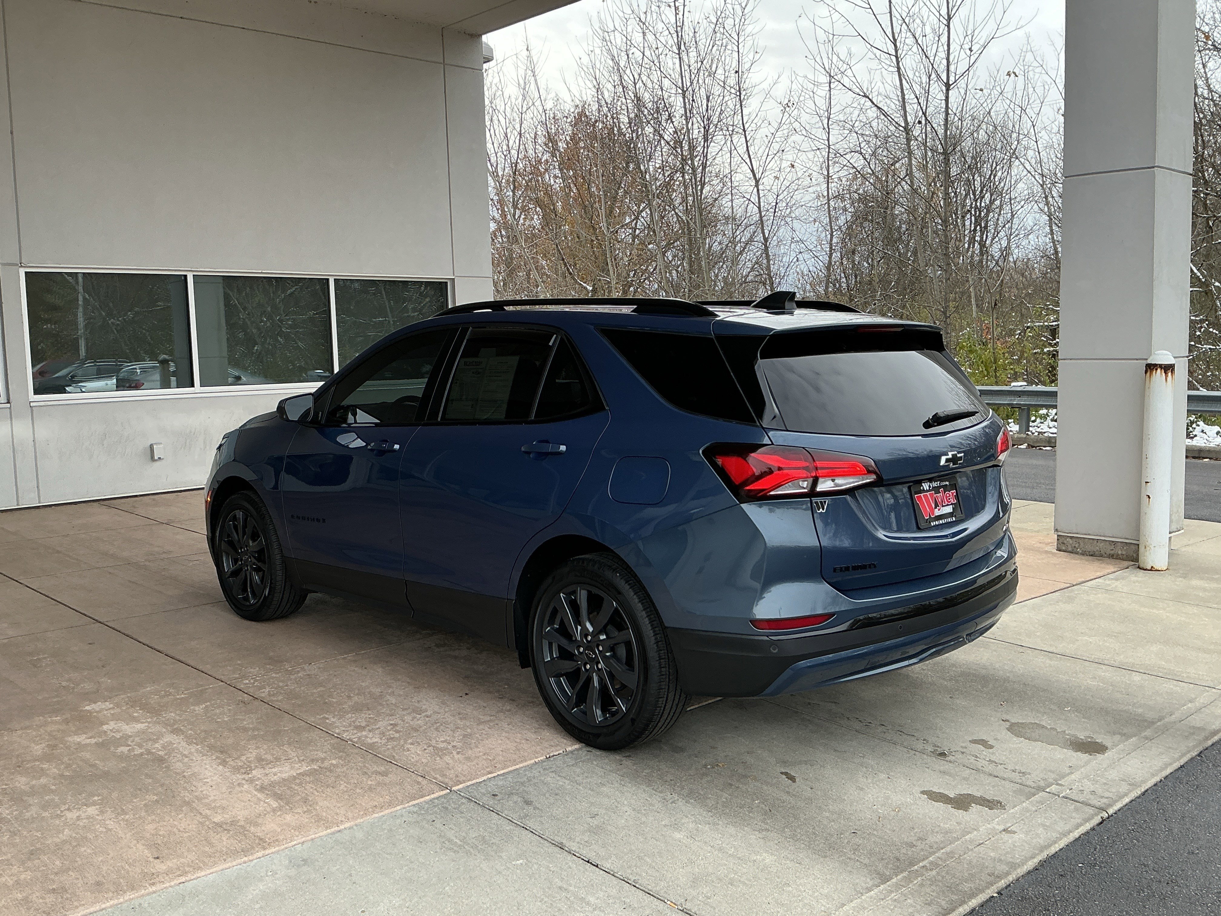 Used 2024 Chevrolet Equinox RS image 20