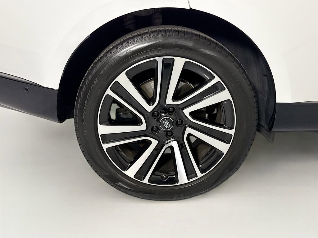 Used 2023 Land Rover Range Rover SE image 34