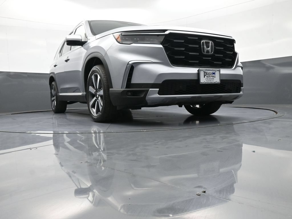 Certified 2023 Honda Pilot Touring image 34