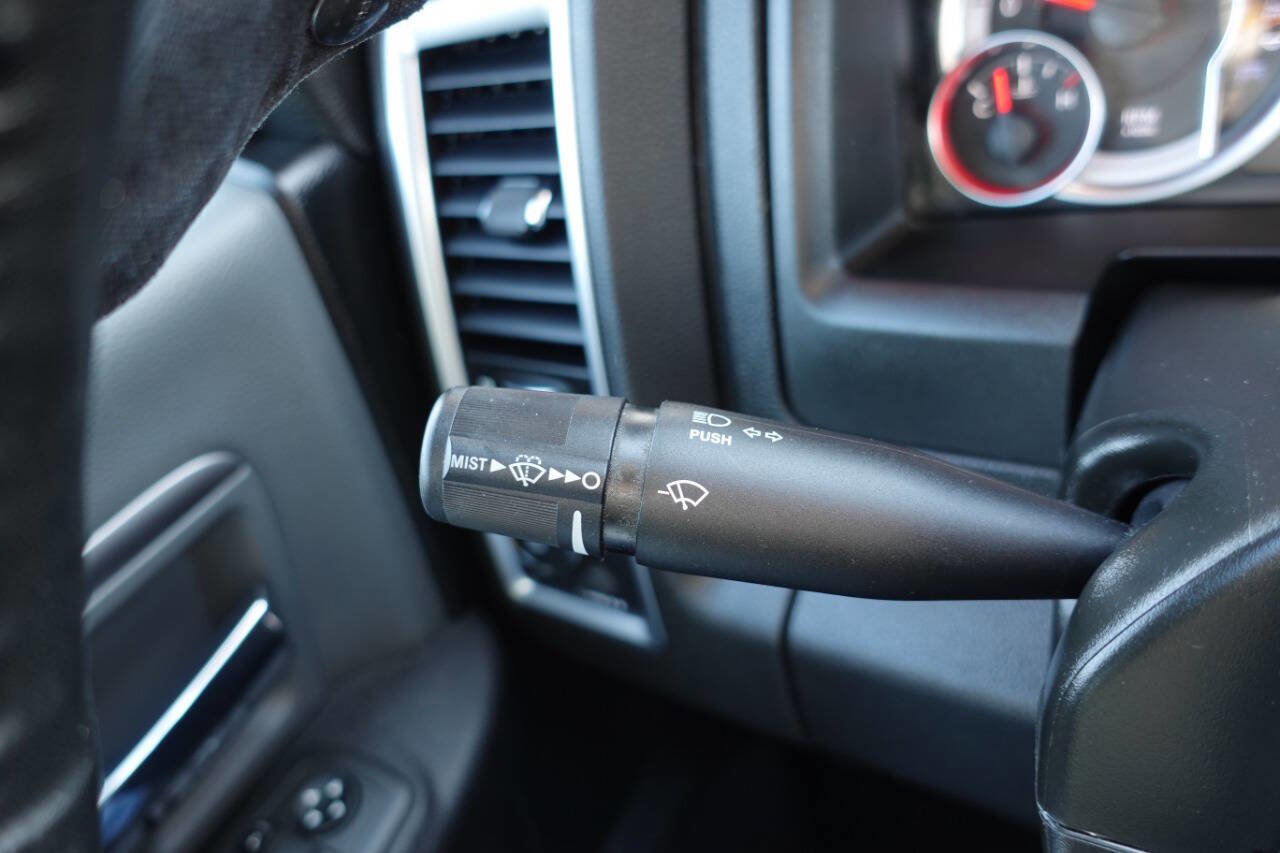 Used 2022 RAM 1500 Classic SLT w/ Electronics Convenience Group image 58