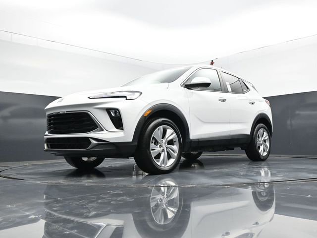 Used 2025 Buick Encore GX Preferred AWD/4WD image 45