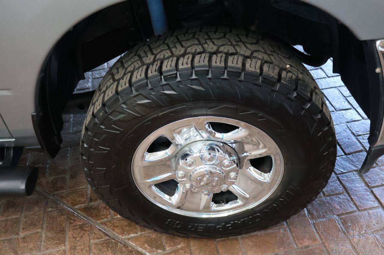 Used 2022 RAM 2500 Tradesman w/ Chrome Appearance Group AWD/4WD image 7
