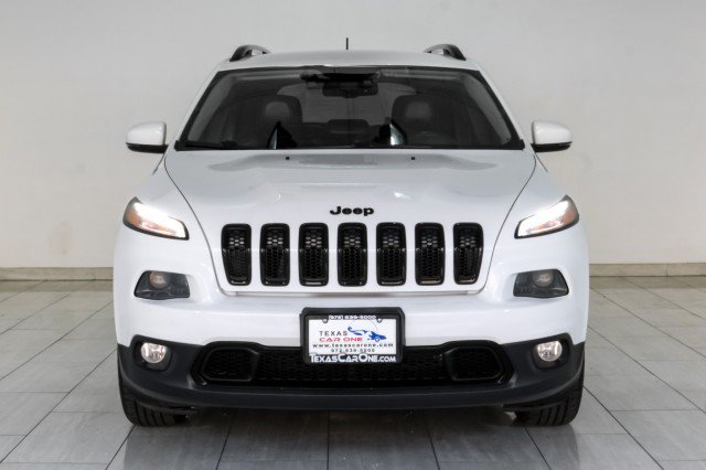 Used 2017 Jeep Cherokee High Altitude FWD image 3