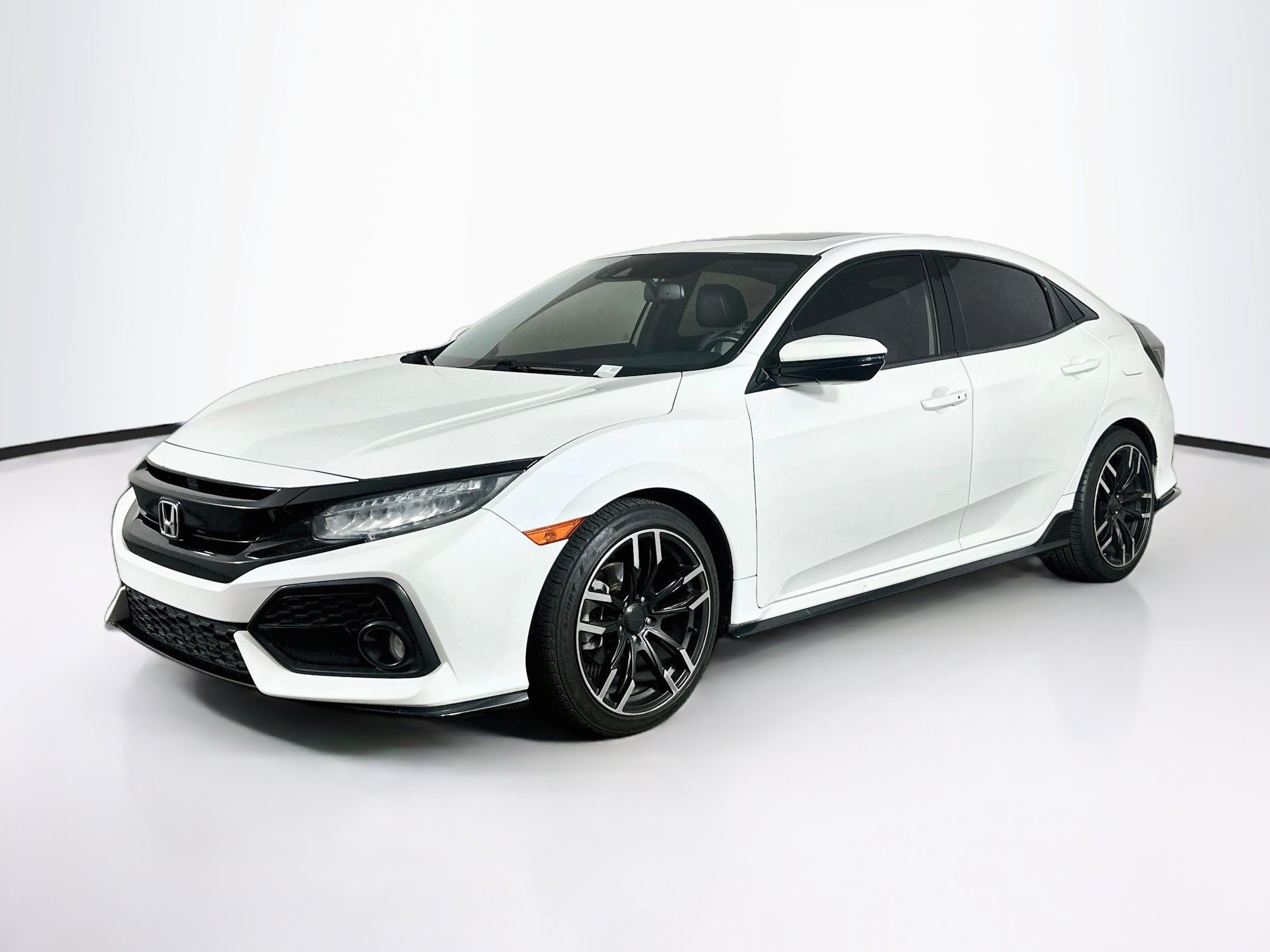 Used 2018 Honda Civic Sport Touring image 3