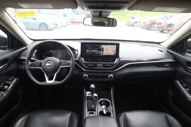 Used 2023 Nissan Altima 2.0 SR image 4