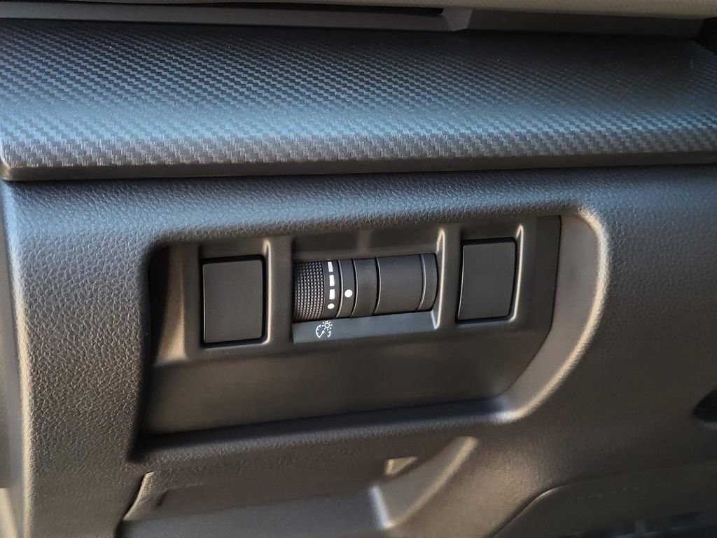 Certified 2025 Subaru Crosstrek 2.5i Limited w/ Crosstrek Mirror Package image 21