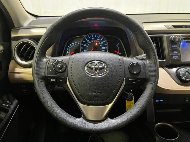 Used 2013 Toyota RAV4 LE AWD/4WD image 16