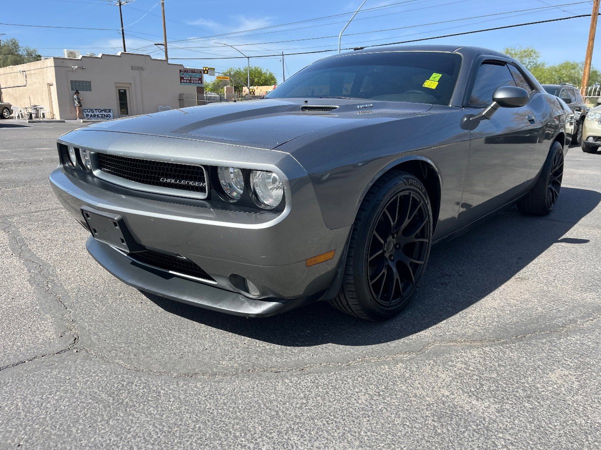 Used 2012 Dodge Challenger R/T RWD image 11