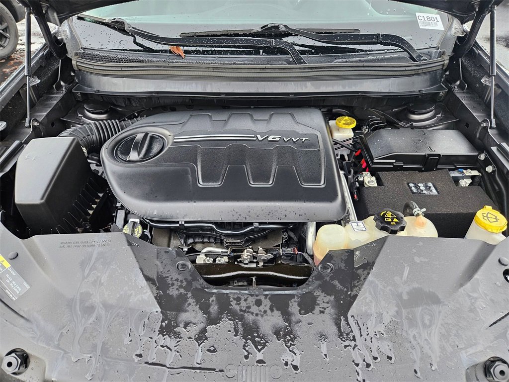 Certified 2021 Jeep Cherokee Latitude Lux w/ Trailer Tow Group image 40