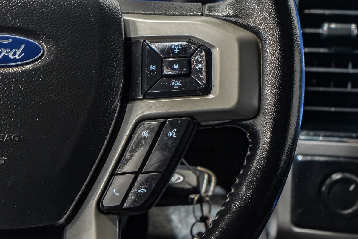 Used 2022 Ford F350 Lariat w/ Lariat Value Package AWD/4WD image 18