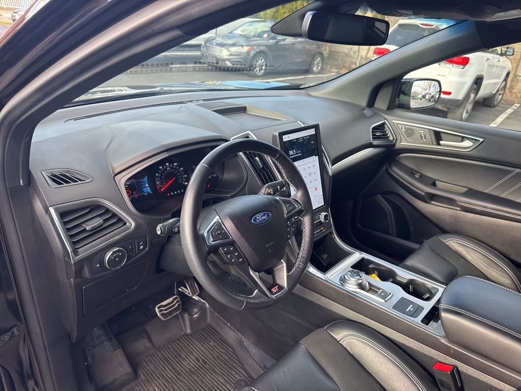 Certified 2022 Ford Edge ST image 21