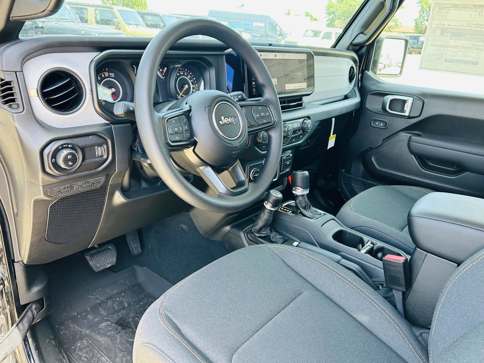 New 2026 Jeep Gladiator Sport AWD/4WD image 10