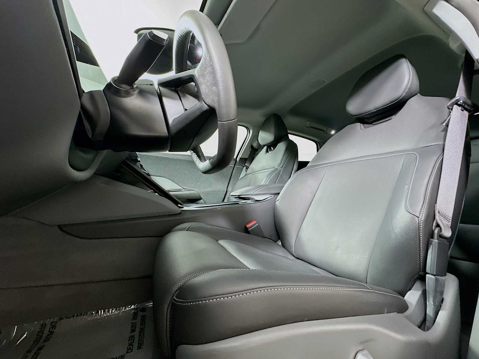Used 2025 Lucid Air Pure RWD image 18