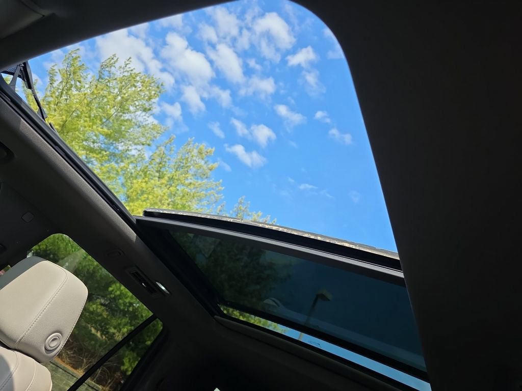 Used 2022 Chevrolet Tahoe Z71 image 13