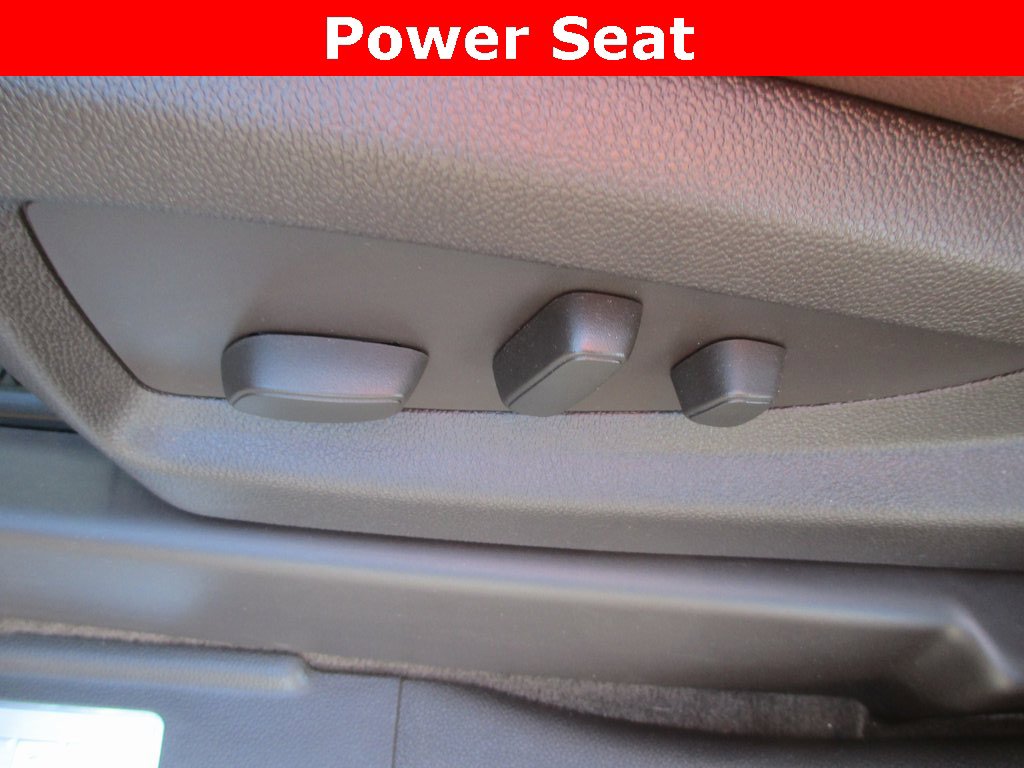 Used 2015 Chevrolet Silverado 3500 High Country w/ Duramax Plus Package image 27