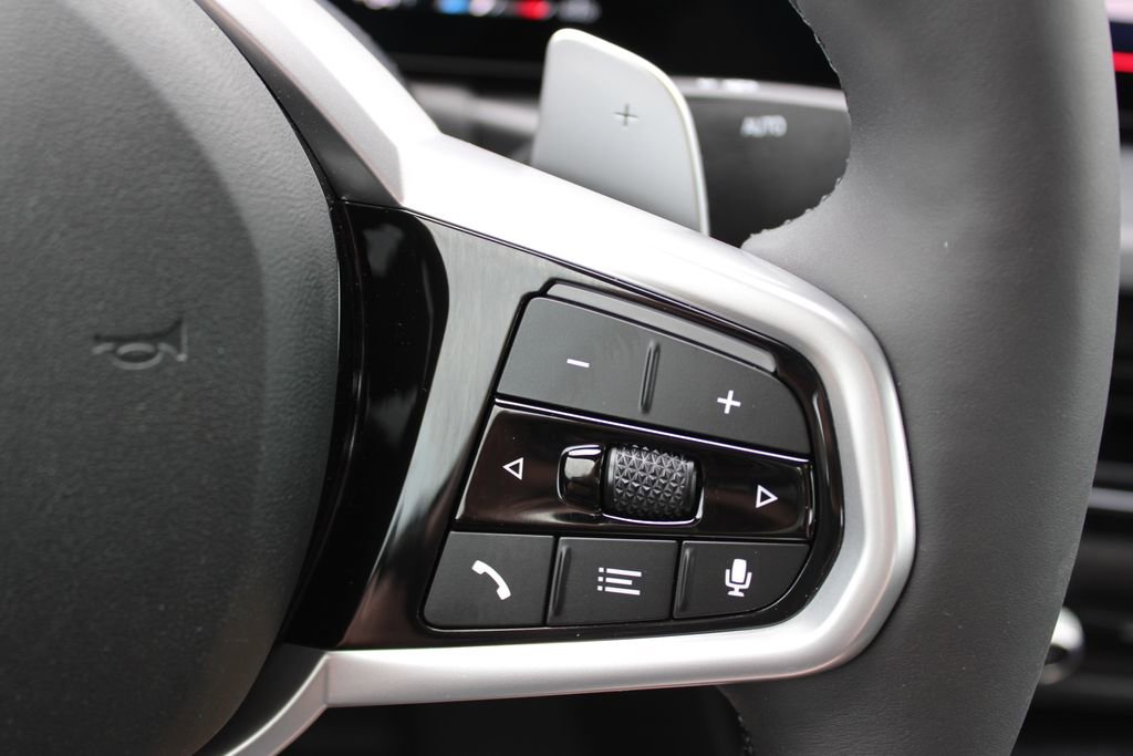 New 2025 BMW 330i xDrive Sedan w/ M Sport Package image 31