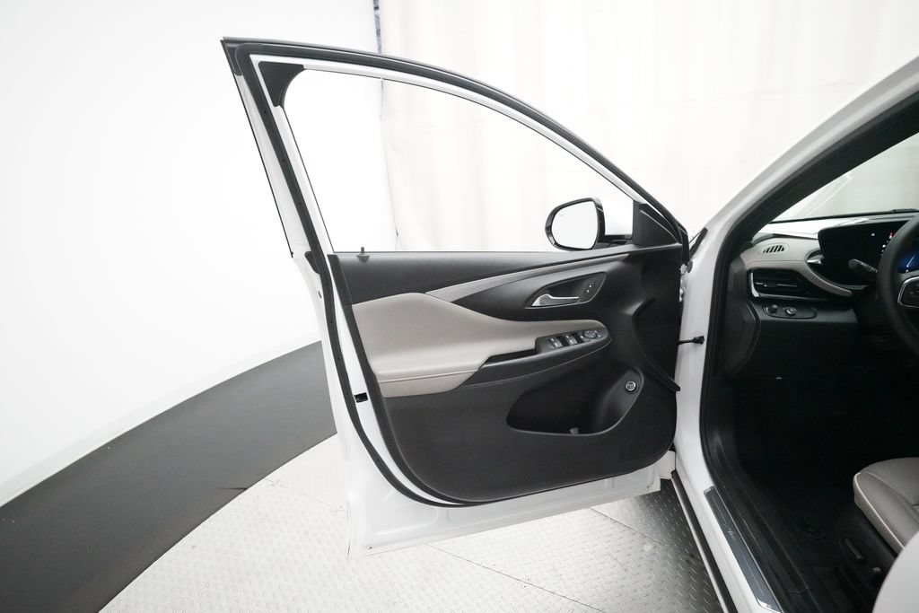 Used 2025 Buick Envista Avenir FWD image 28
