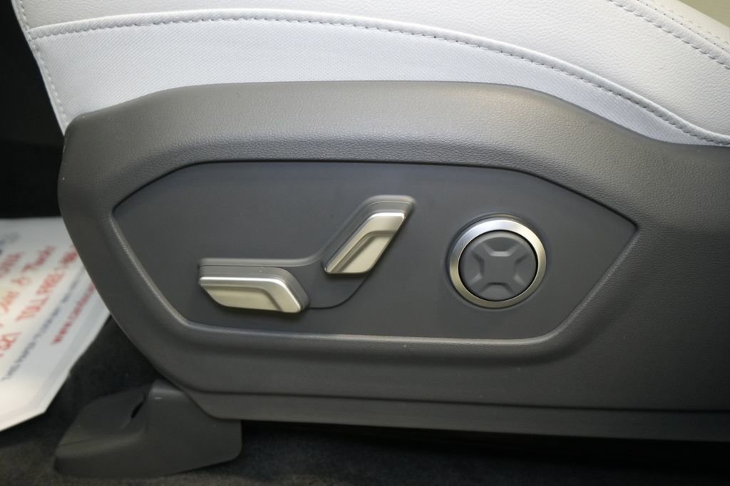 New 2026 Hyundai Santa Fe Limited image 19