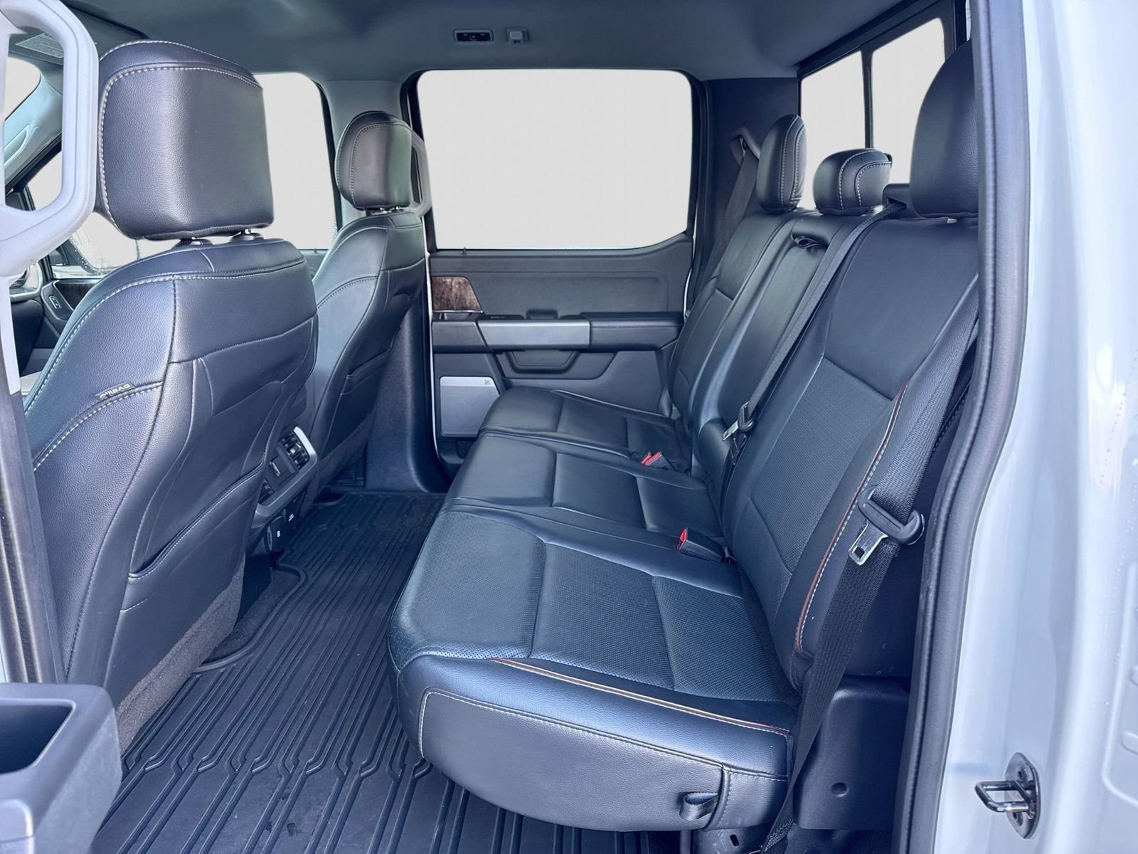 Used 2021 Ford F150 Lariat image 5