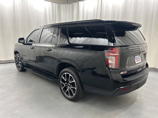 Used 2024 Chevrolet Suburban RST w/ Luxury Package image 3