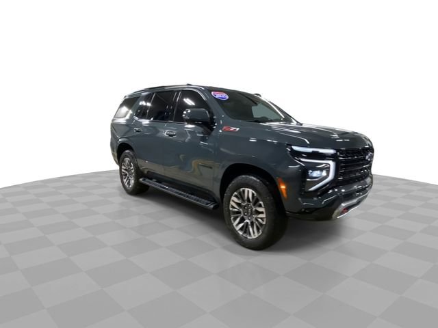 Used 2025 Chevrolet Tahoe Z71 w/ Comfort Package AWD/4WD image 4