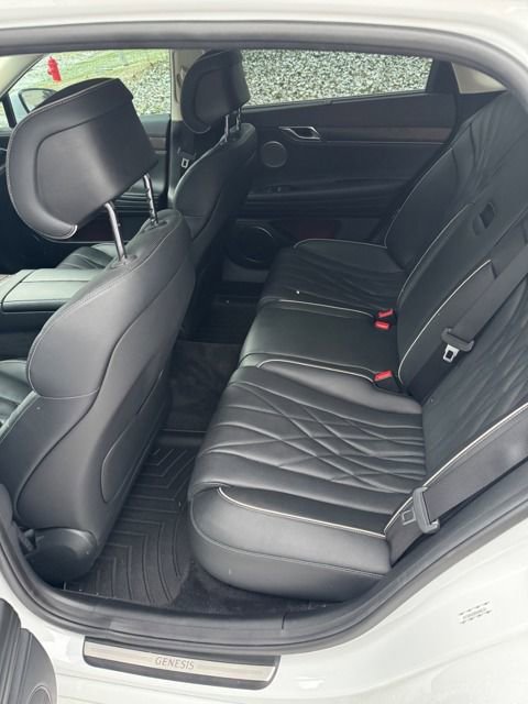 Used 2021 Genesis G80 2.5T w/ Prestige Package image 6