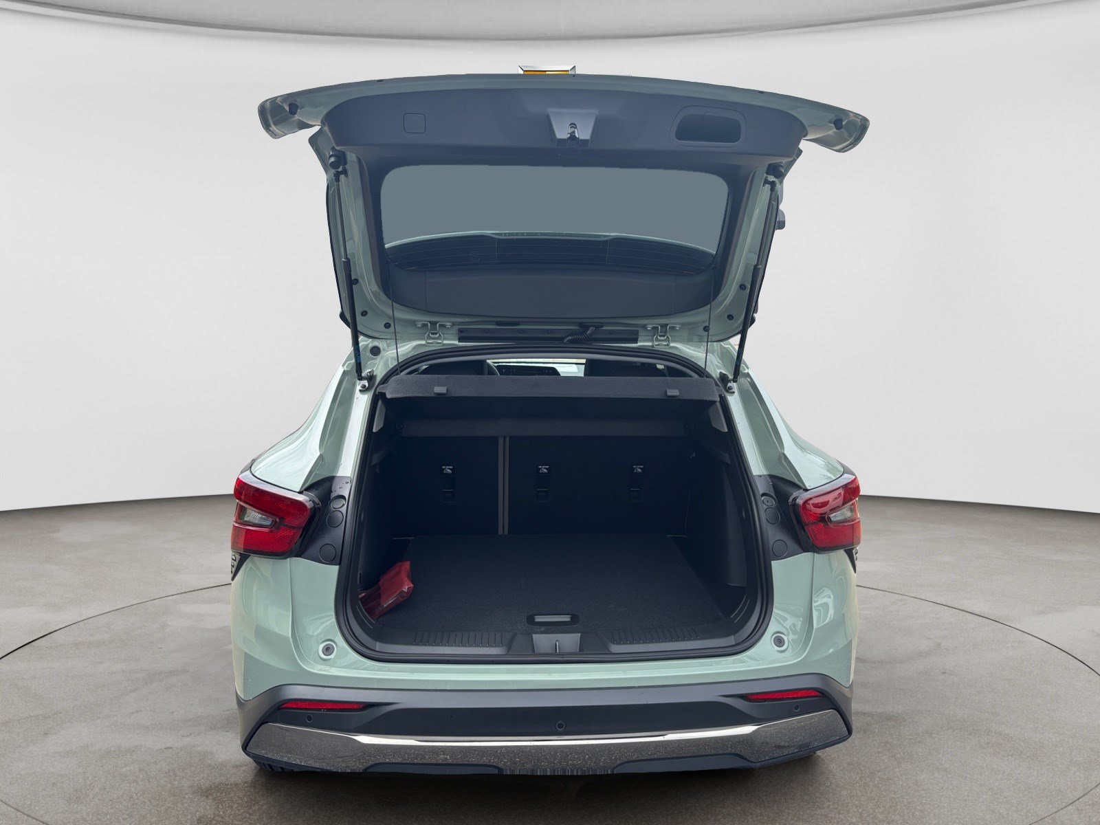 New 2026 Chevrolet Trax ACTIV w/ Driver Confidence Package FWD image 16