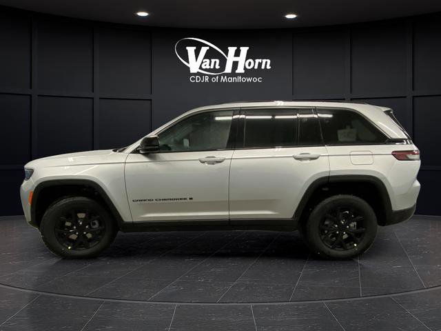 New 2026 Jeep Grand Cherokee Altitude image 13