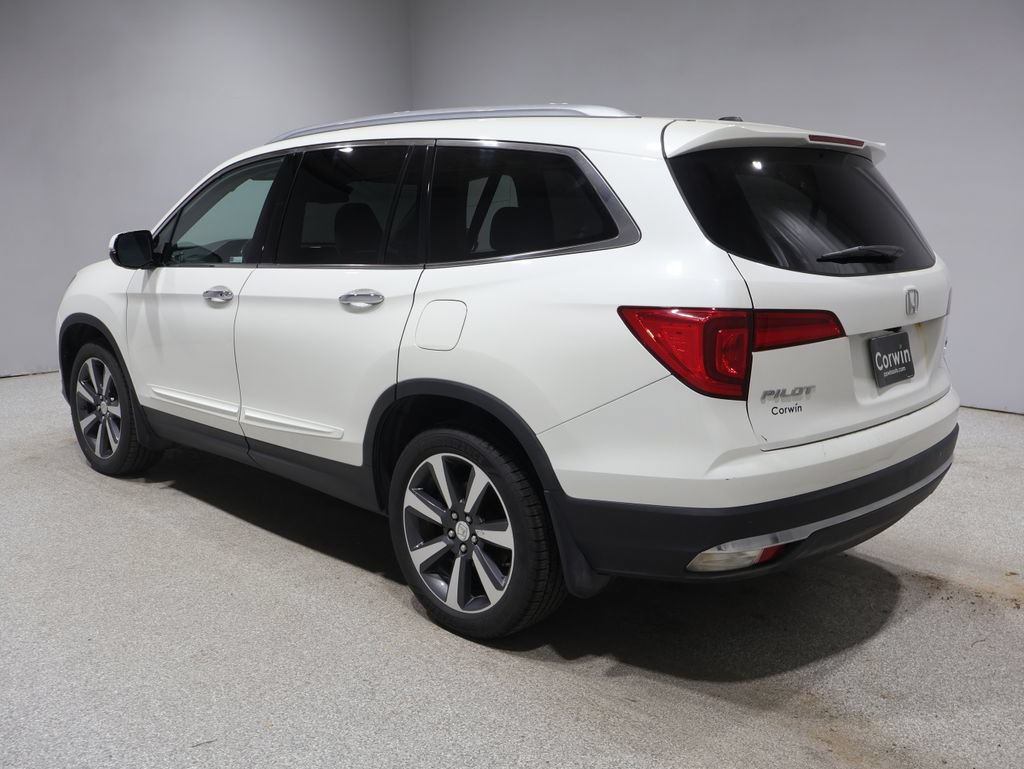 Used 2017 Honda Pilot Touring image 4