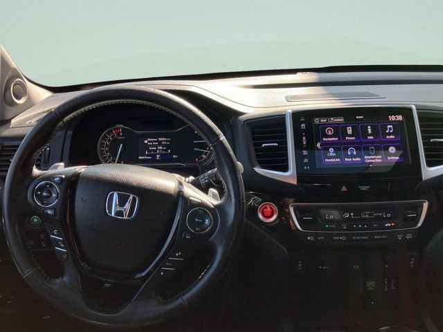 Used 2017 Honda Pilot Touring image 14
