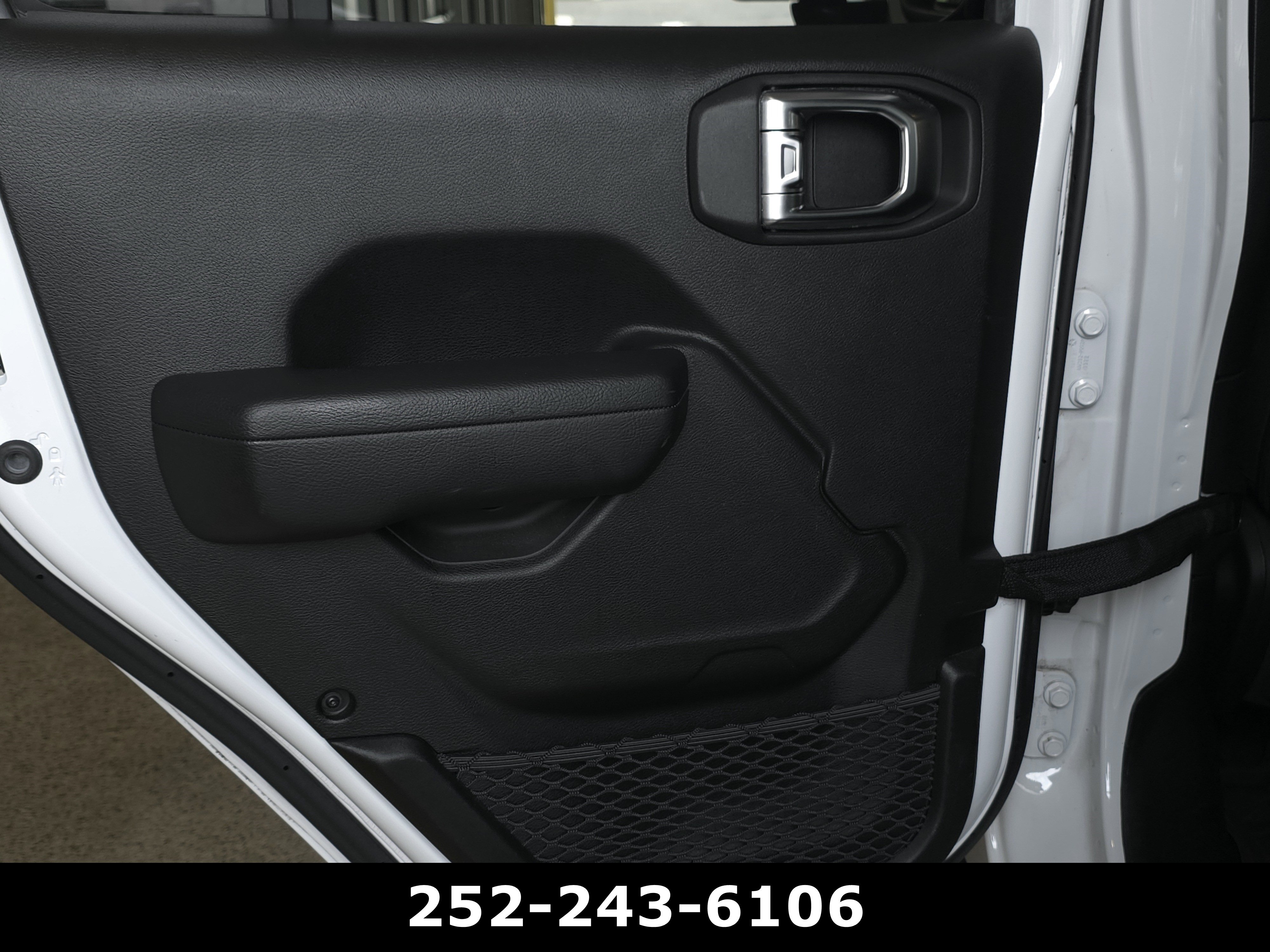 Used 2023 Jeep Wrangler Unlimited Sport AWD/4WD image 27