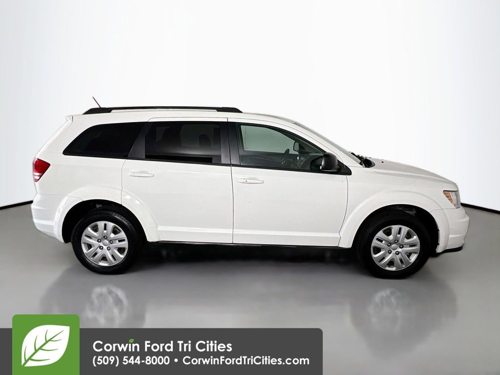 Used 2018 Dodge Journey SE w/ Connectivity Group FWD image 18