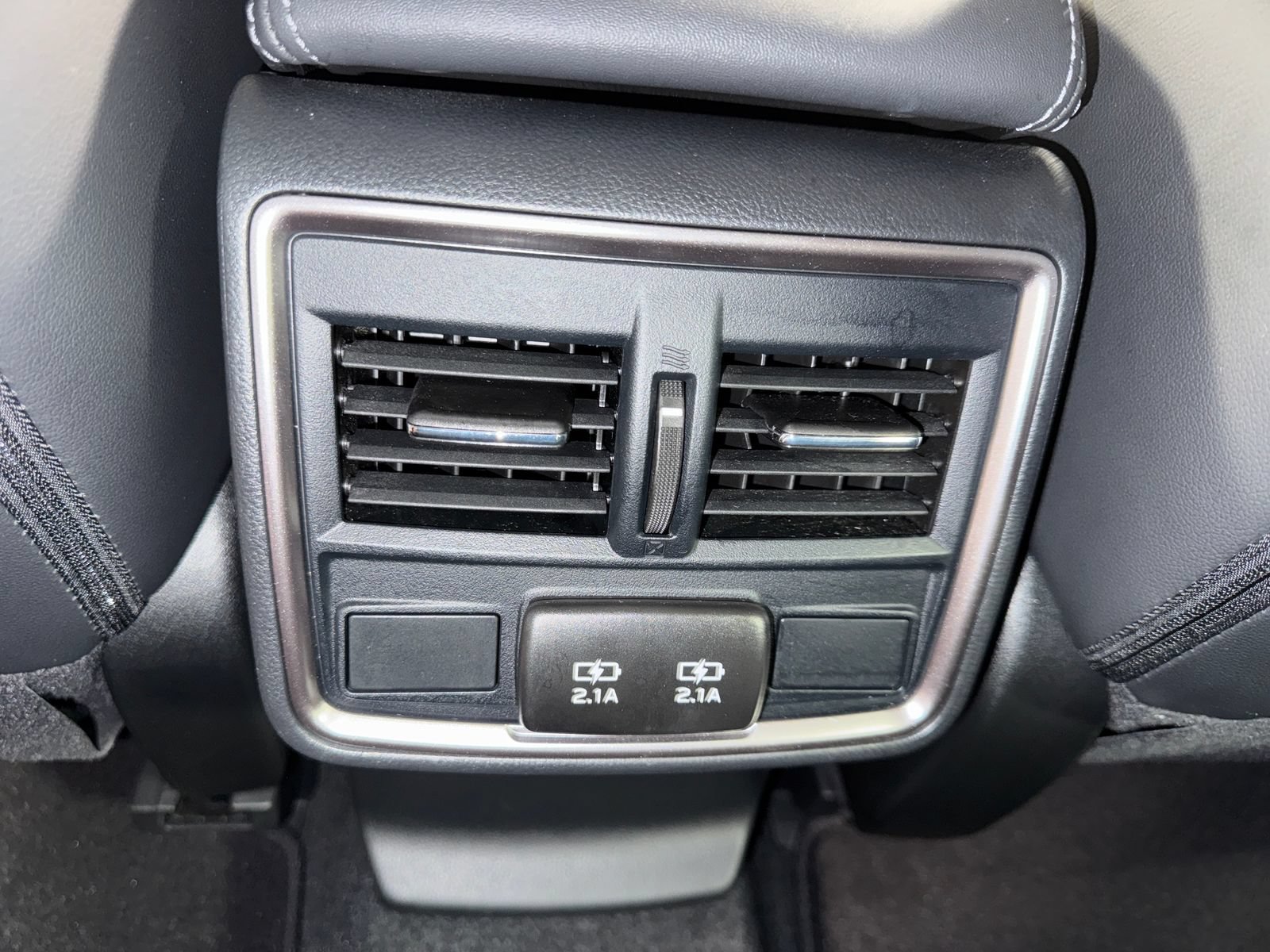 Used 2023 Subaru Forester Limited AWD/4WD image 27
