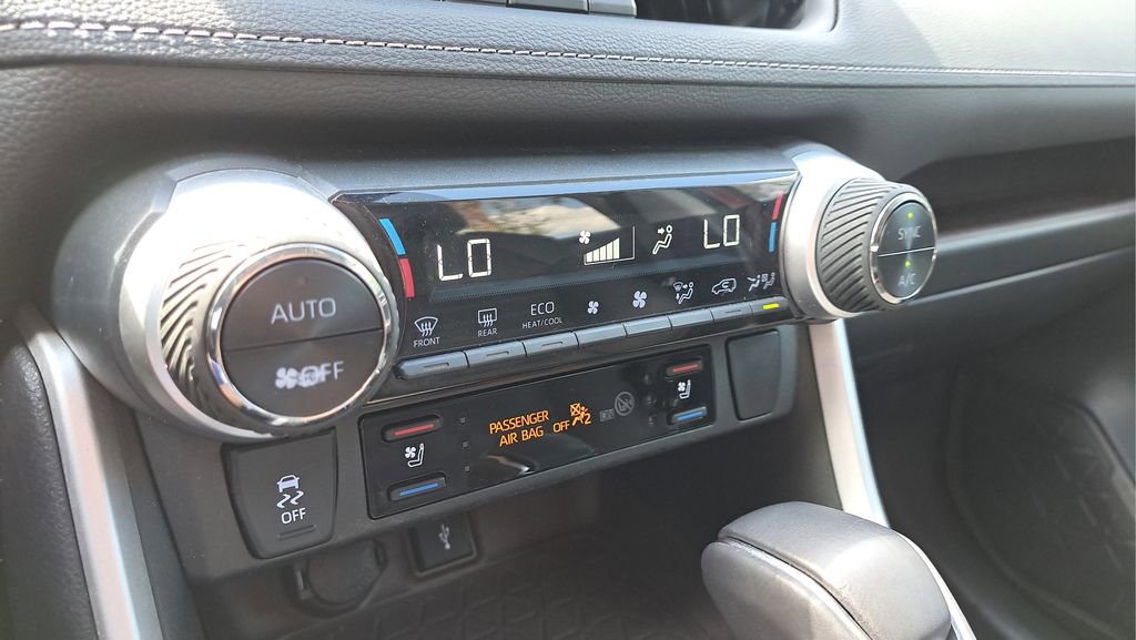 Used 2021 Toyota RAV4 Limited w/ Limited Grade Weather Package image 23