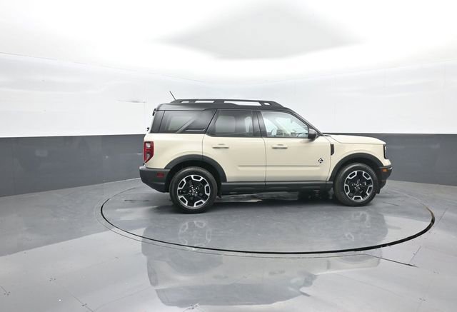 Certified 2024 Ford Bronco Sport Outer Banks w/ Tech Package image 8