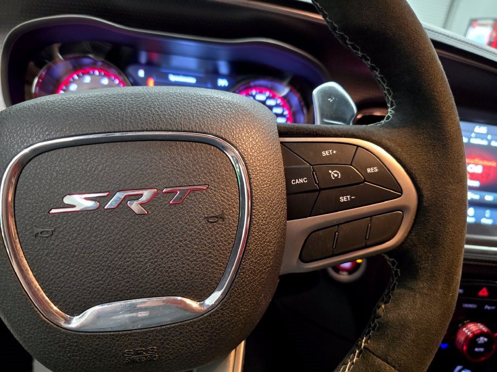Used 2022 Dodge Charger SRT Hellcat w/ Harman/Kardon Audio Group RWD image 25