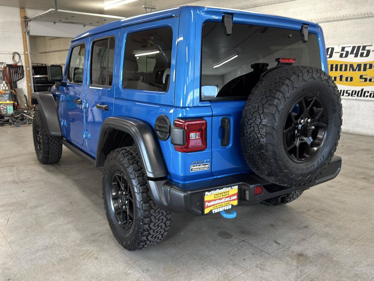 Used 2024 Jeep Wrangler Unlimited AWD/4WD image 92