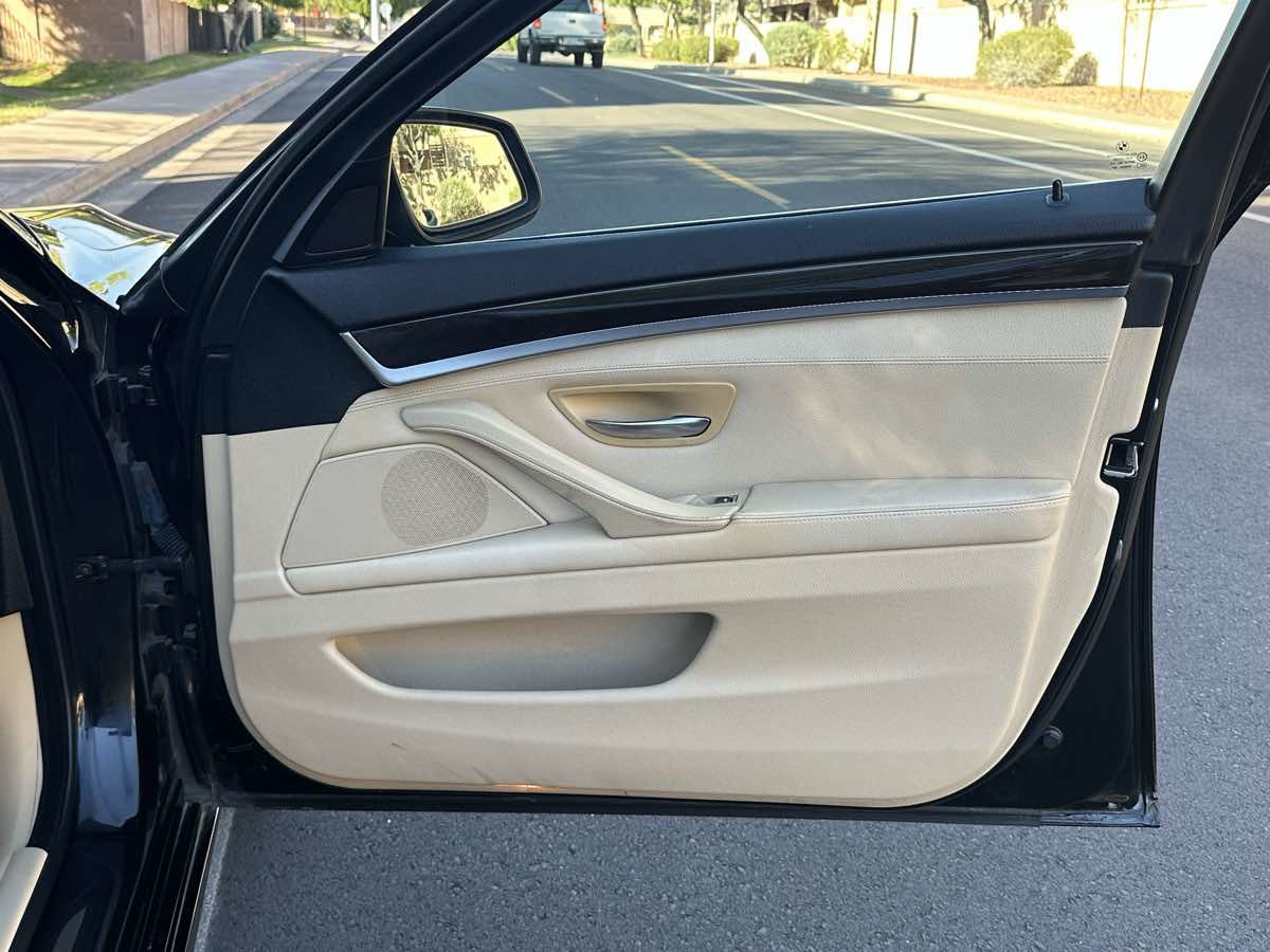 Used 2013 BMW 528i Sedan RWD image 47