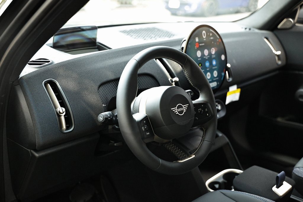 New 2025 MINI Cooper Countryman S w/ Comfort Package Max image 17