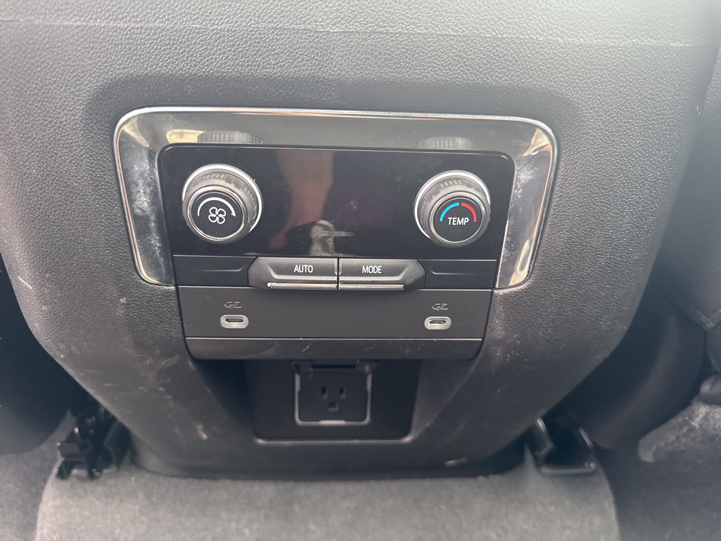 Used 2023 Chevrolet Tahoe Z71 AWD/4WD image 21