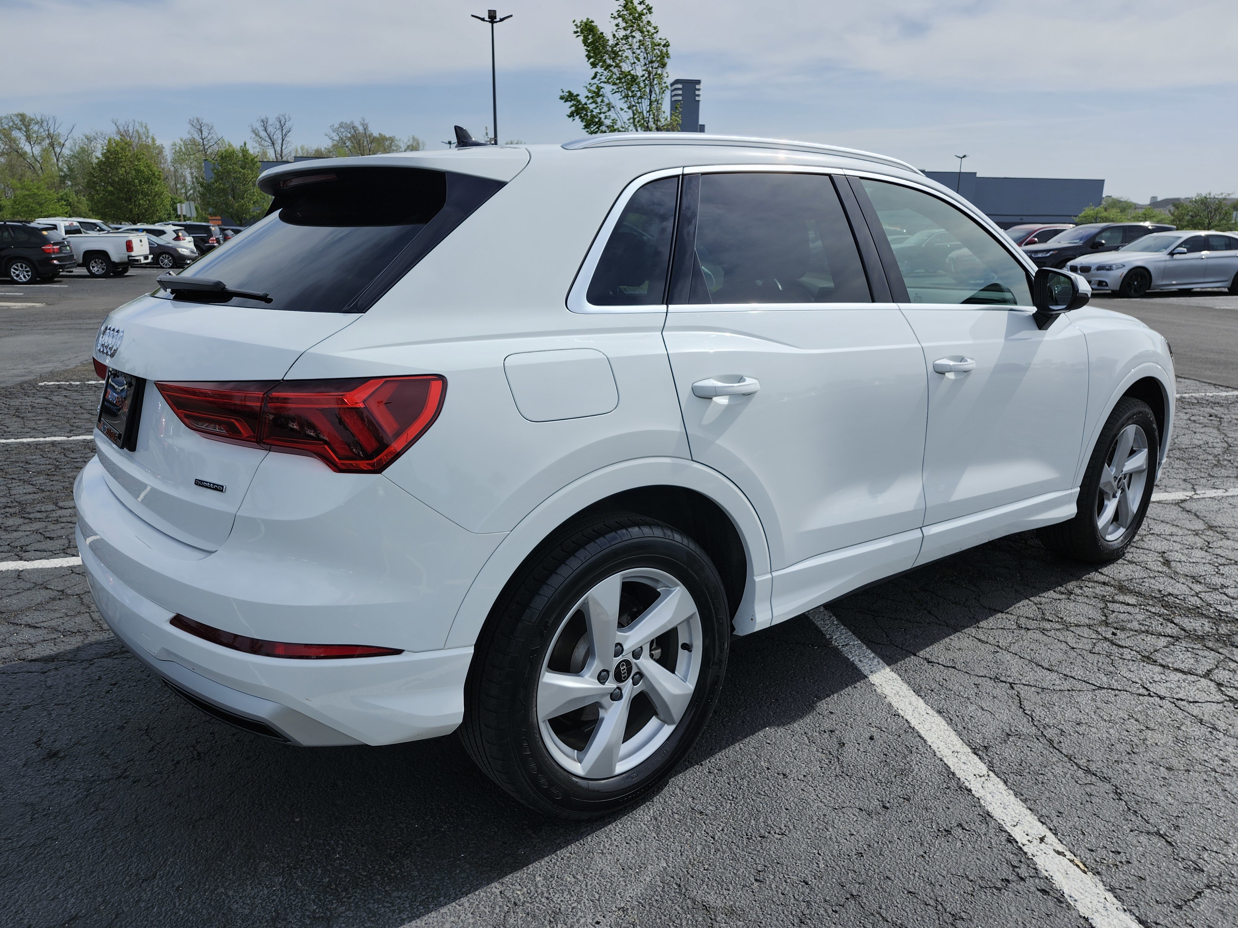 Used 2021 Audi Q3 2.0T Premium AWD/4WD image 17